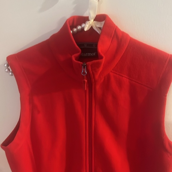 Marmot Red Zip-Up Vest - Picture 3 of 9